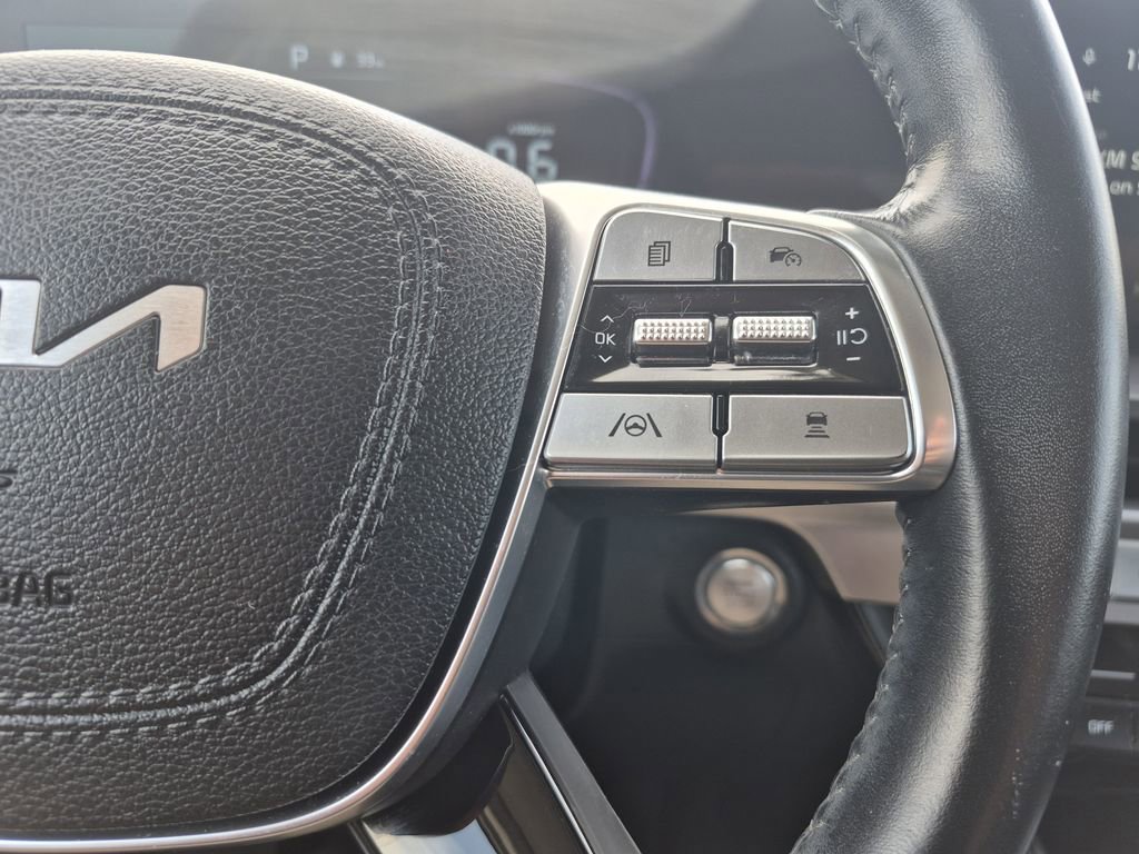 Certified 2023 Kia Telluride S w/ S Sunroof Package AWD/4WD image 22
