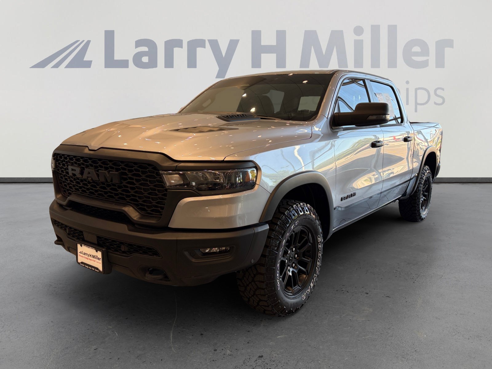 Used 2025 RAM 1500 Rebel w/ Rebel Level 1 Equipment Group AWD/4WD image 1
