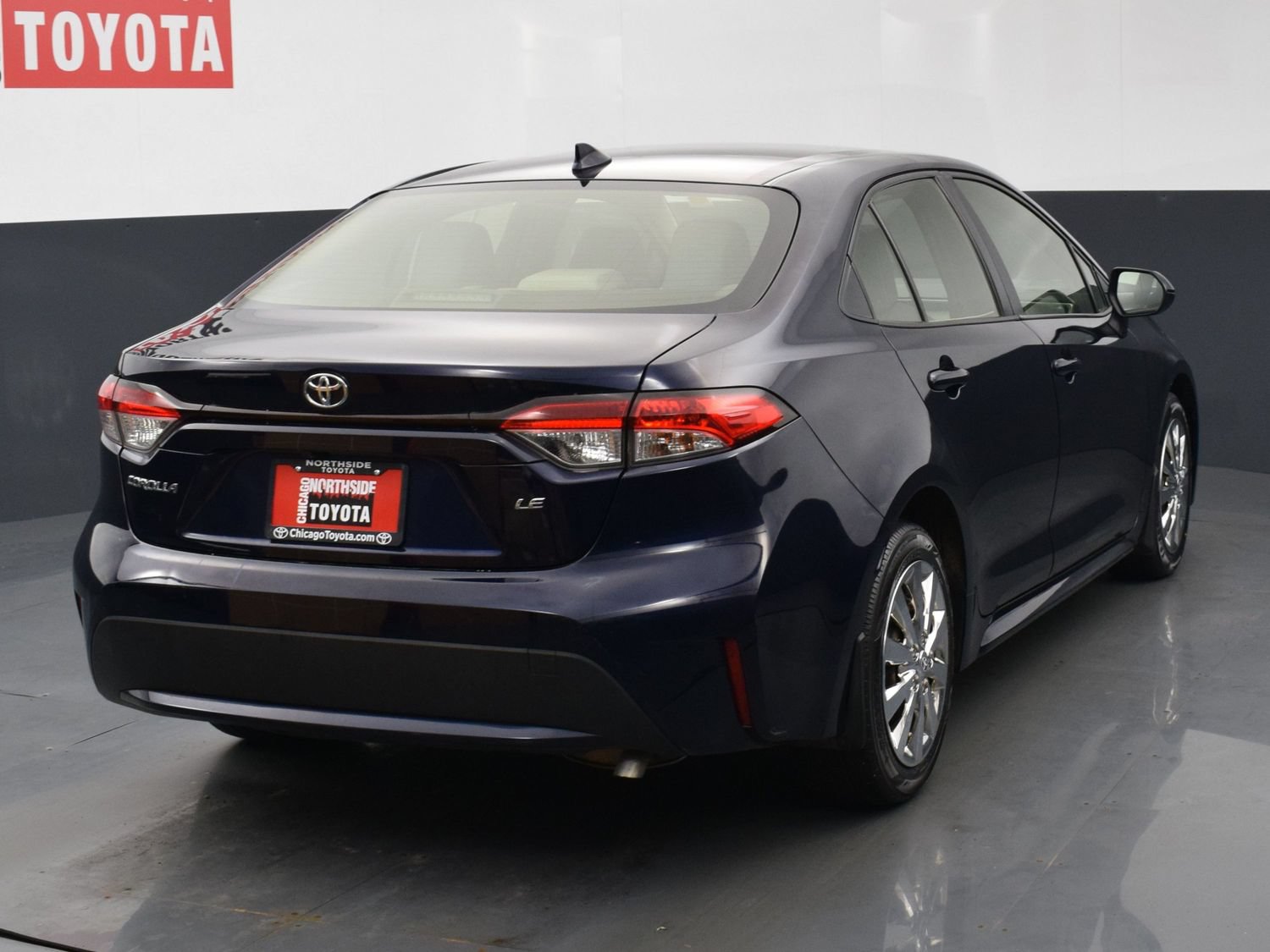 Used 2020 Toyota Corolla LE FWD image 4