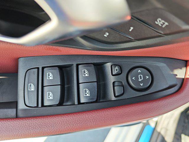 Used 2024 BMW 330i Sedan w/ Convenience Package image 28