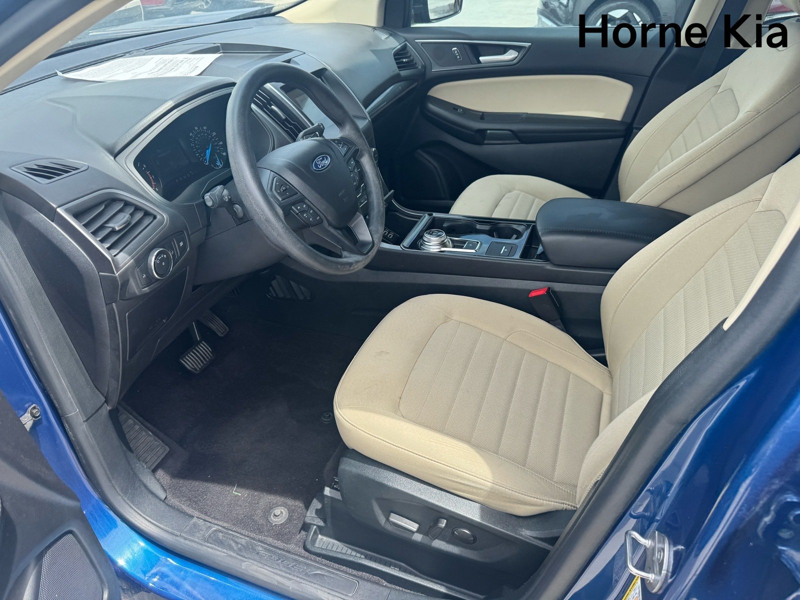 Used 2020 Ford Edge SE FWD image 9