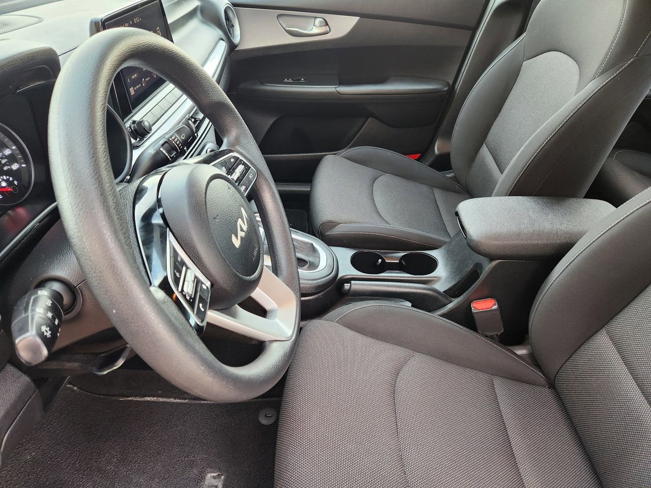 Used 2024 Kia Forte LX image 12