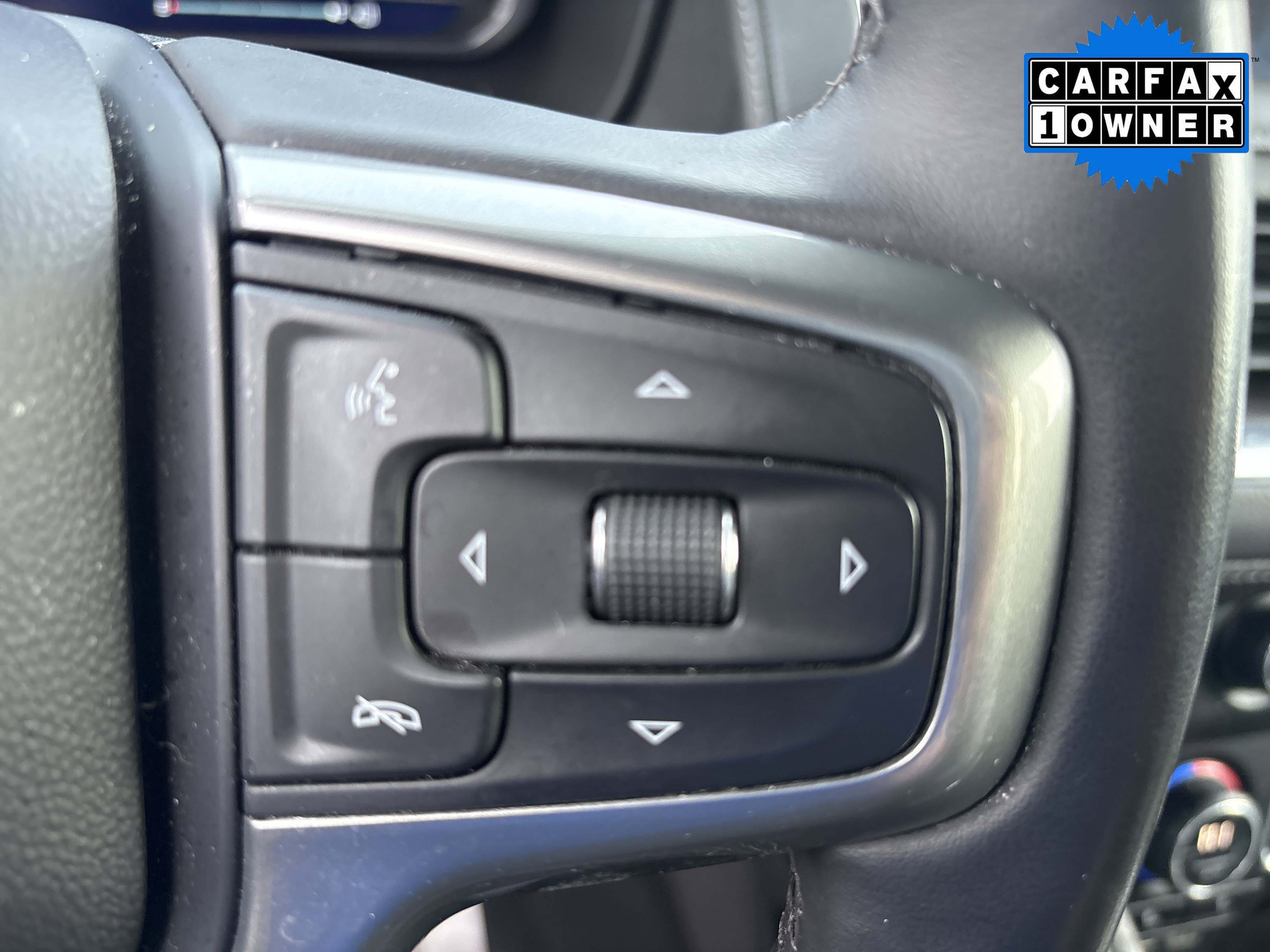 Used 2023 Chevrolet Suburban Z71 w/ Luxury Package image 18