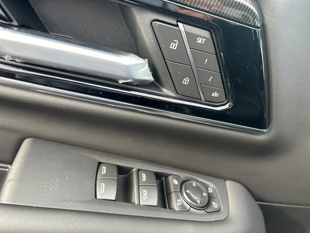 New 2026 GMC Yukon XL Elevation w/ LPO, Get Active Package image 11