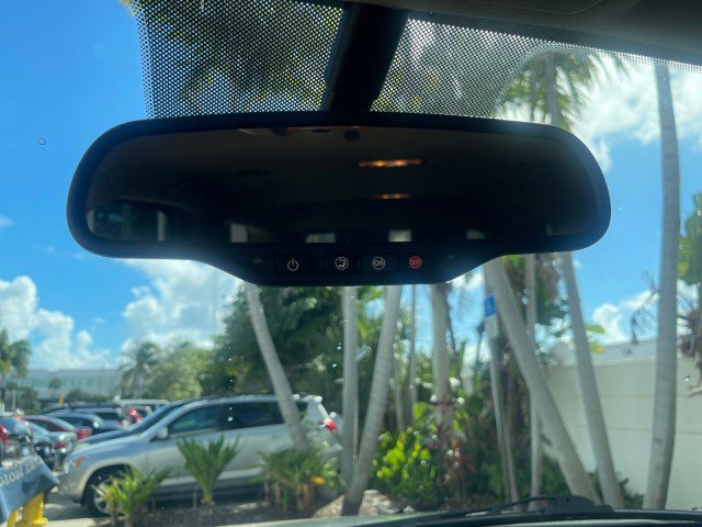 Used 2013 Cadillac Escalade 2WD image 69