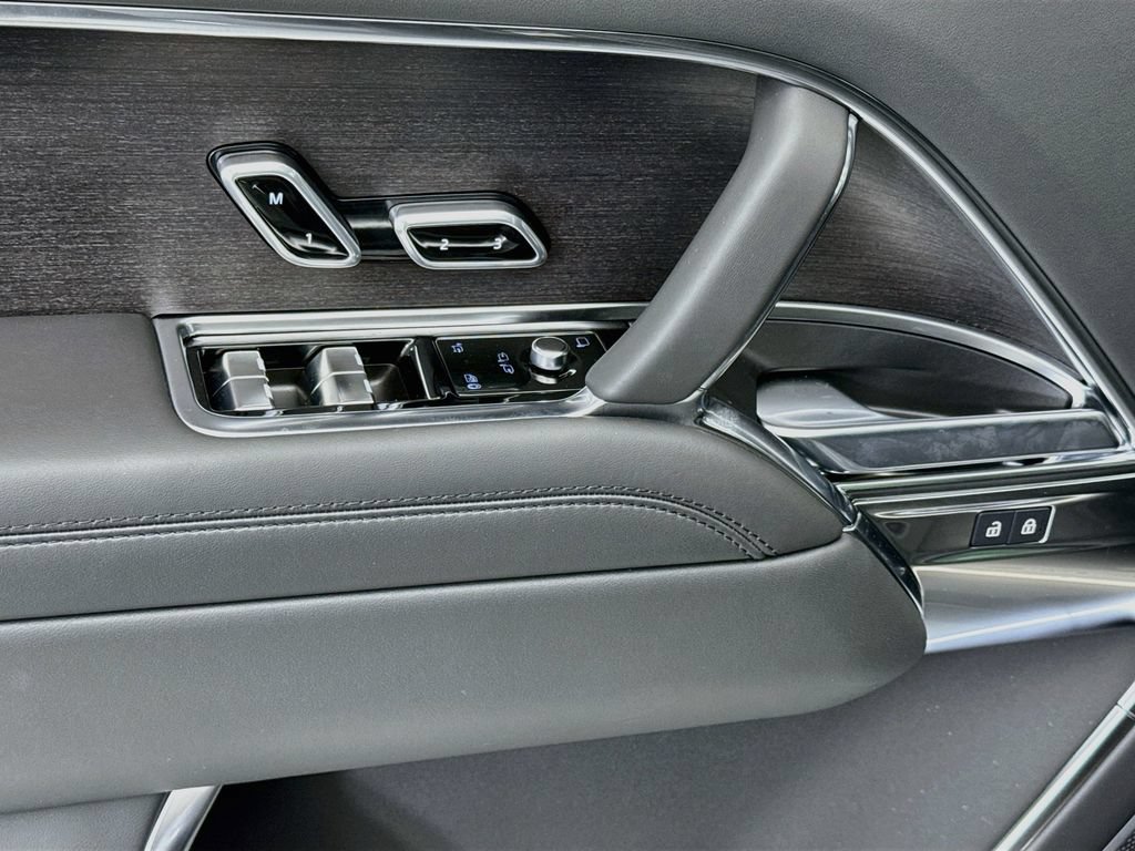 New 2026 Land Rover Range Rover SE AWD/4WD image 23