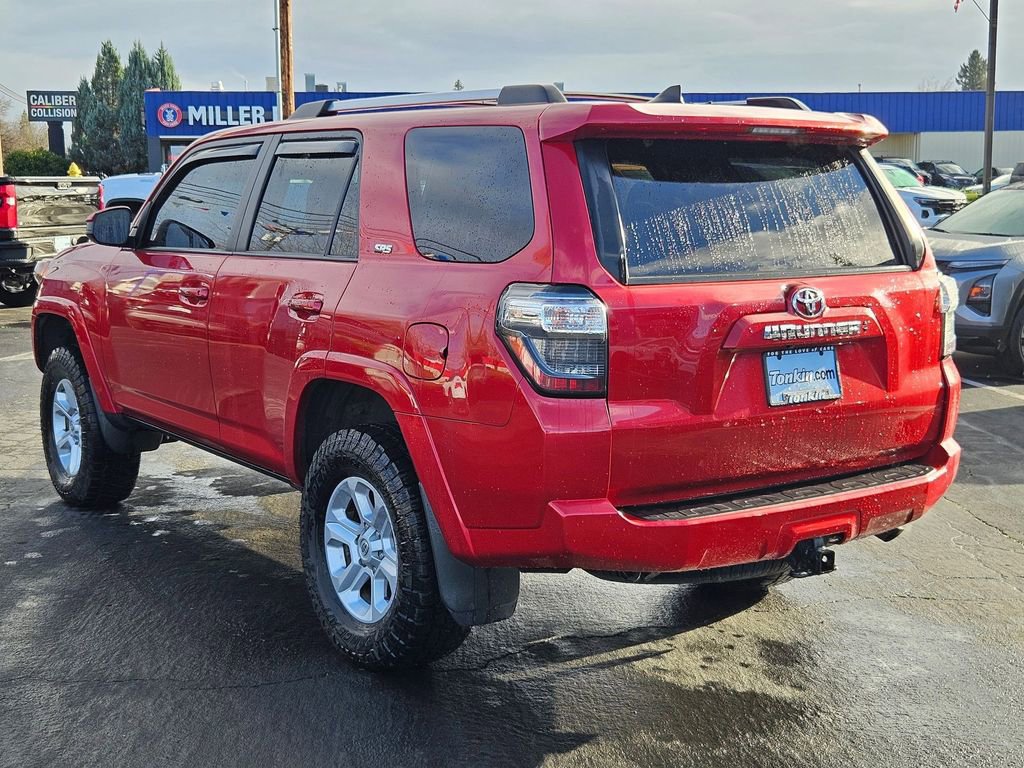 Used 2022 Toyota 4Runner SR5 image 4