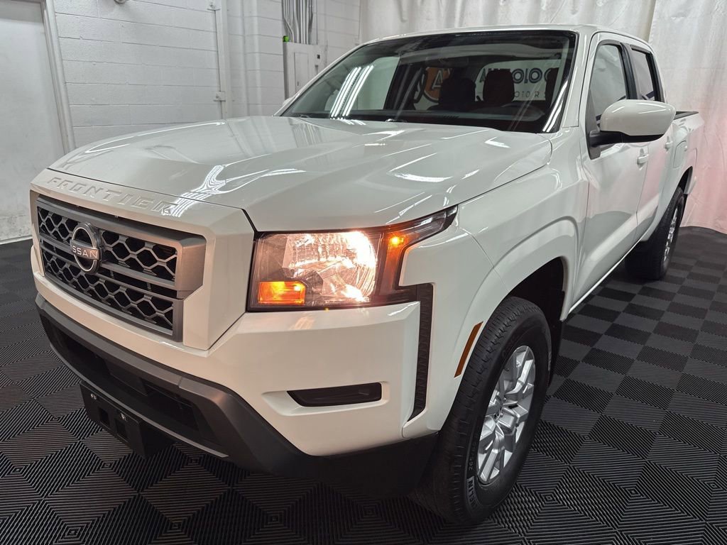 Used 2022 Nissan Frontier SV w/ Technology Package image 4