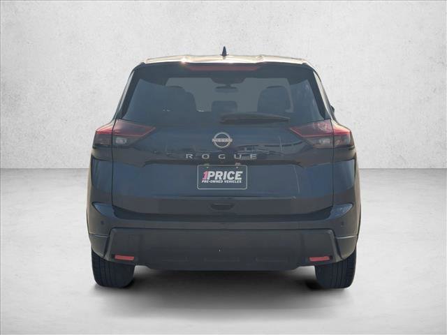 Used 2025 Nissan Rogue SV FWD image 7