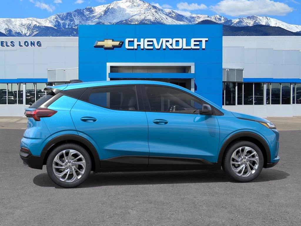 New 2027 Chevrolet Bolt LT FWD image 5