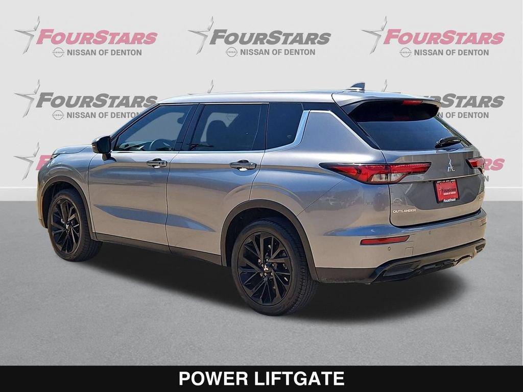Used 2024 Mitsubishi Outlander SE Black Edition FWD image 7
