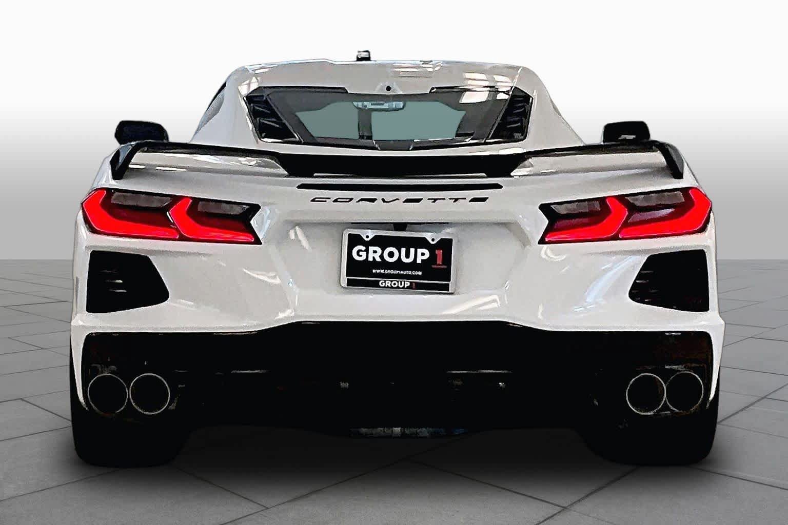 Used 2021 Chevrolet Corvette Stingray Preferred Cpe w/ Z51 Performance Package RWD image 4
