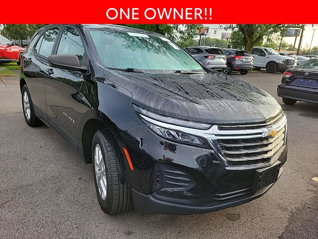 Used 2022 Chevrolet Equinox LS AWD/4WD image 3