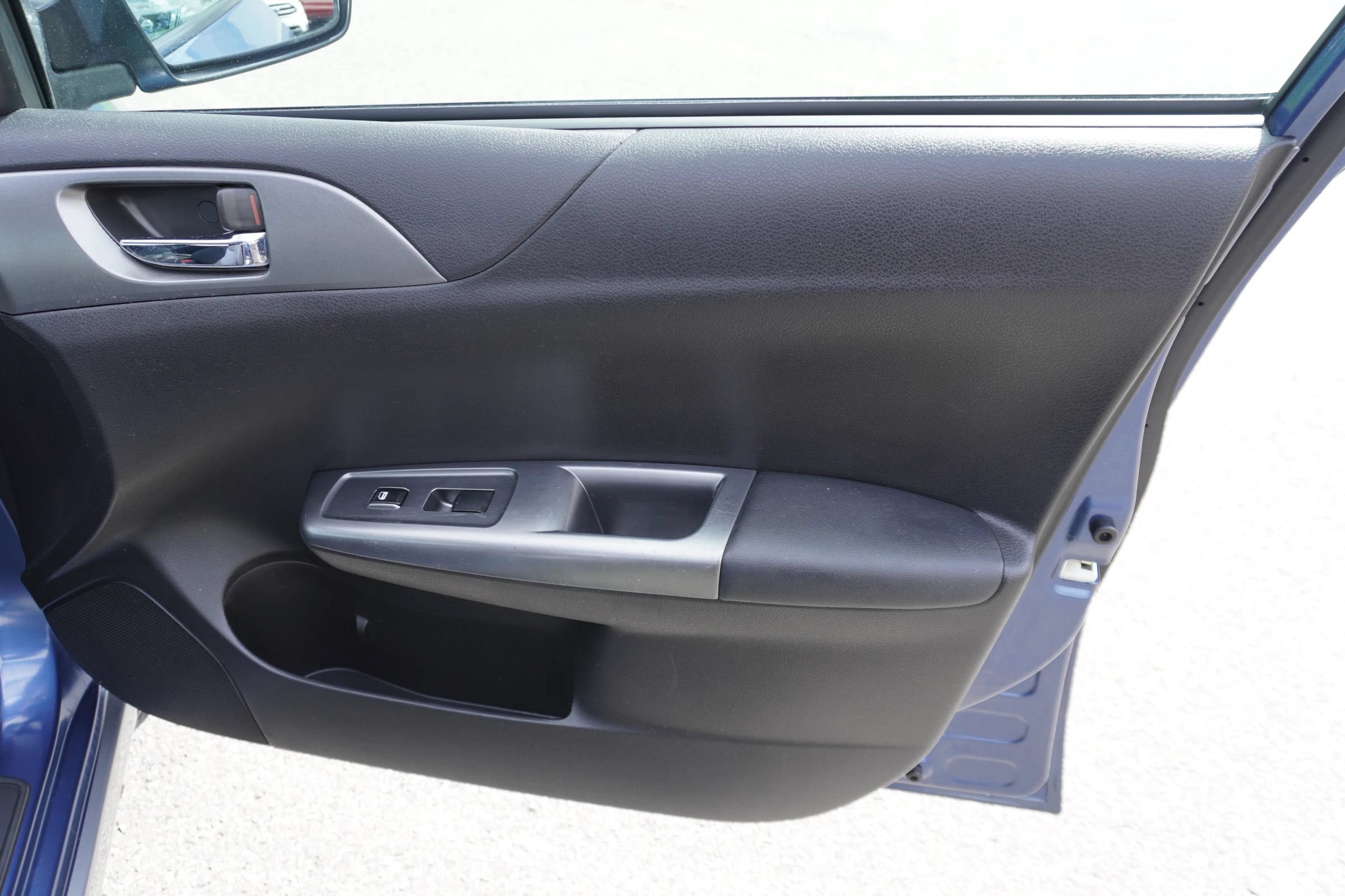 Used 2011 Subaru Impreza Outback Sport AWD/4WD image 16