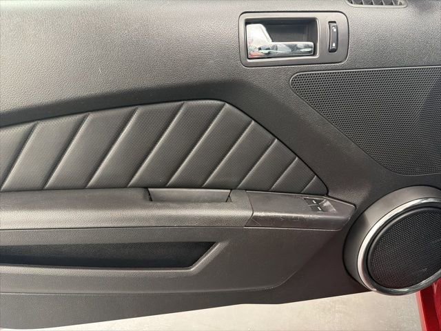 Used 2013 Ford Mustang GT Premium w/ GT Coupe Accessory Pkg 5 image 26