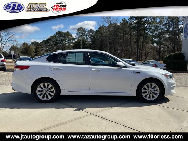 Used 2018 Kia Optima LX w/ 17" Alloy Wheels Package FWD image 7