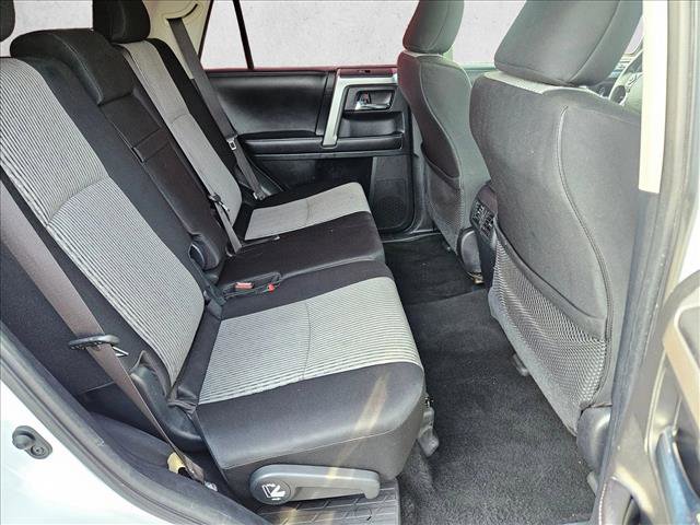 Used 2016 Toyota 4Runner SR5 image 21