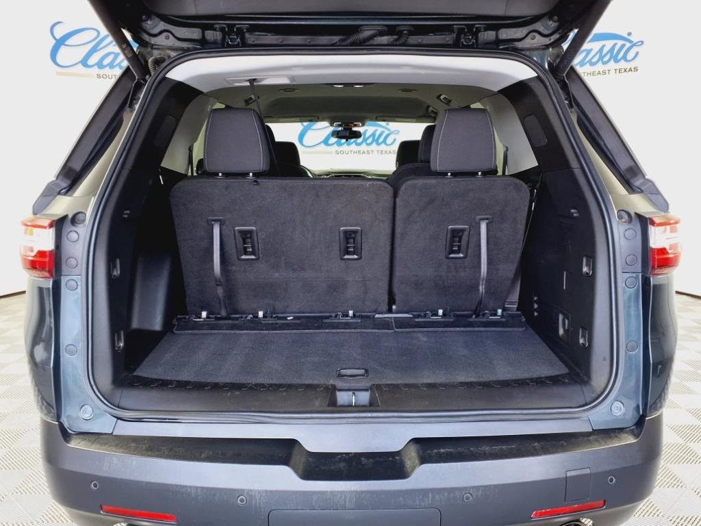 Used 2020 Chevrolet Traverse LT image 18