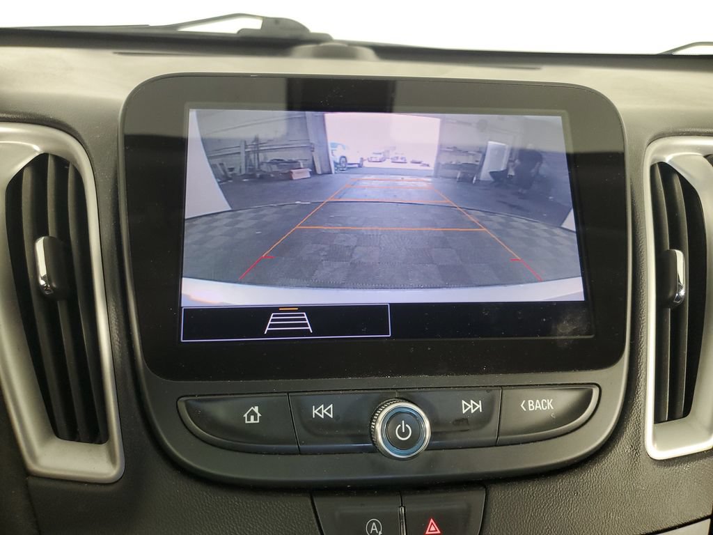 Used 2022 Chevrolet Malibu LT FWD image 21