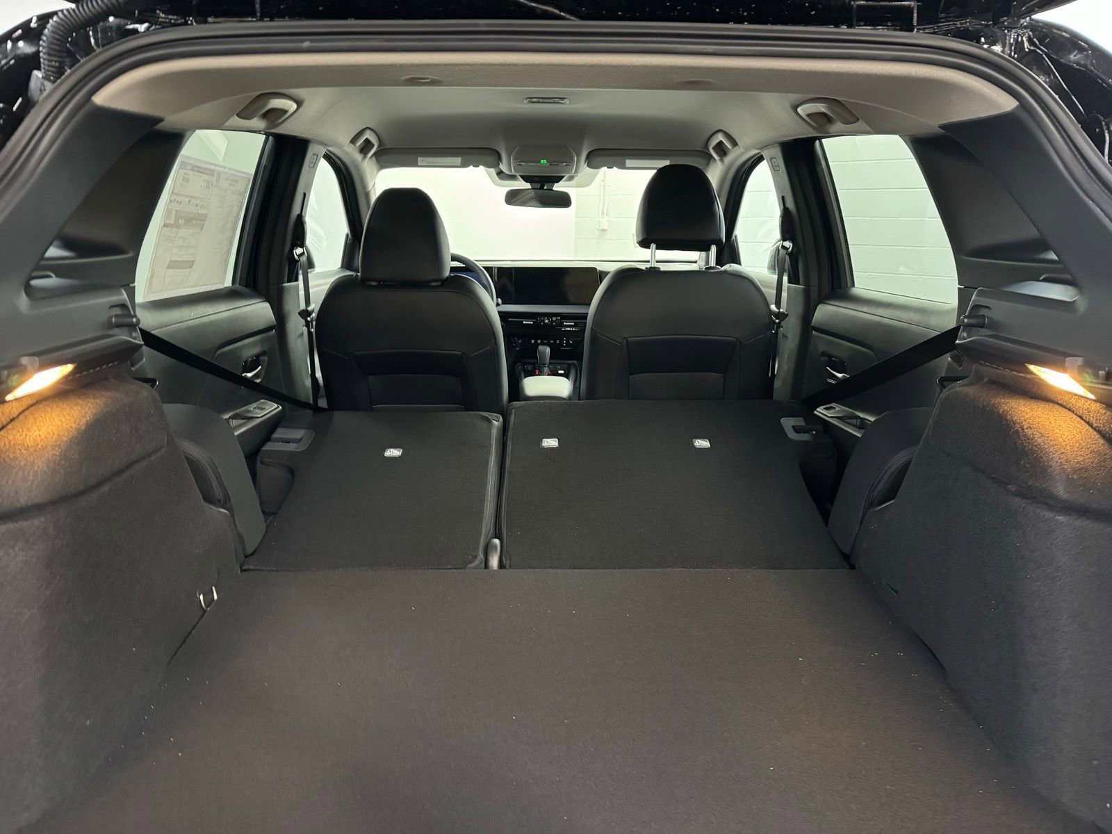 New 2026 Nissan Kicks SR w/ Cold Weather Package image 33