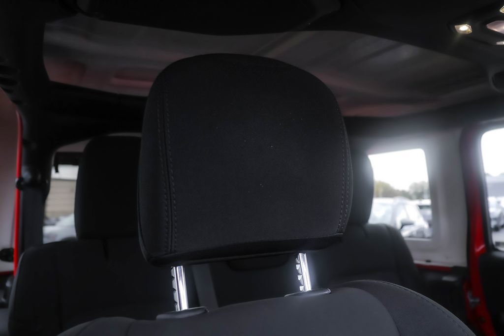 Used 2020 Jeep Wrangler Unlimited Sahara w/ Uconnect 4C Nav & Sound Group image 36