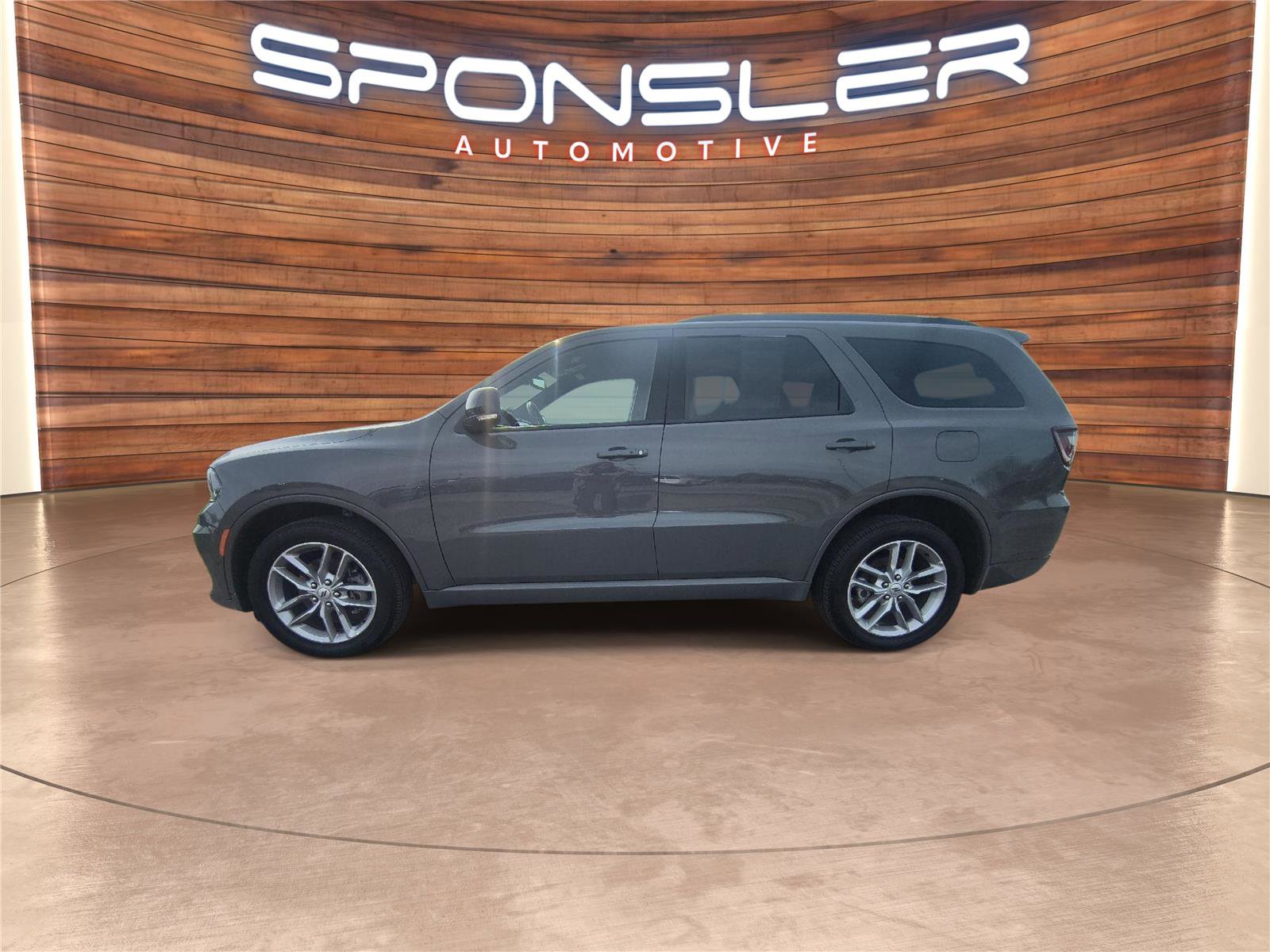 Used 2025 Dodge Durango GT image 2