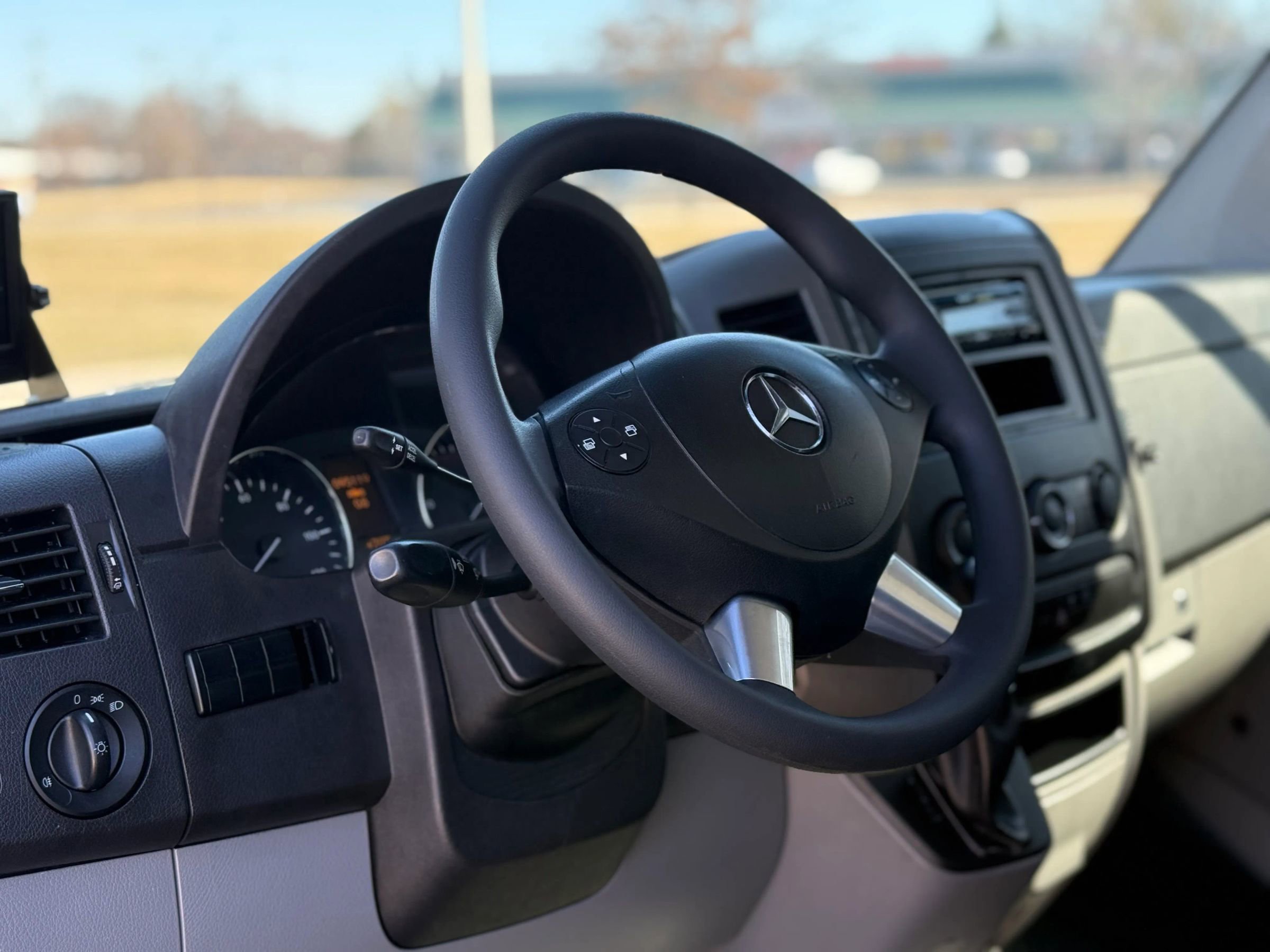 Used 2018 Mercedes-Benz Sprinter 3500 image 12