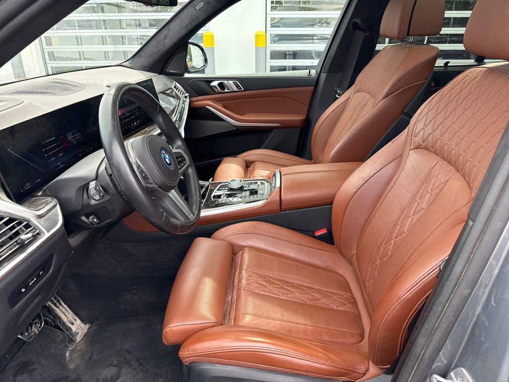 Certified 2024 BMW X5 xDrive50e w/ Executive Package AWD/4WD image 9