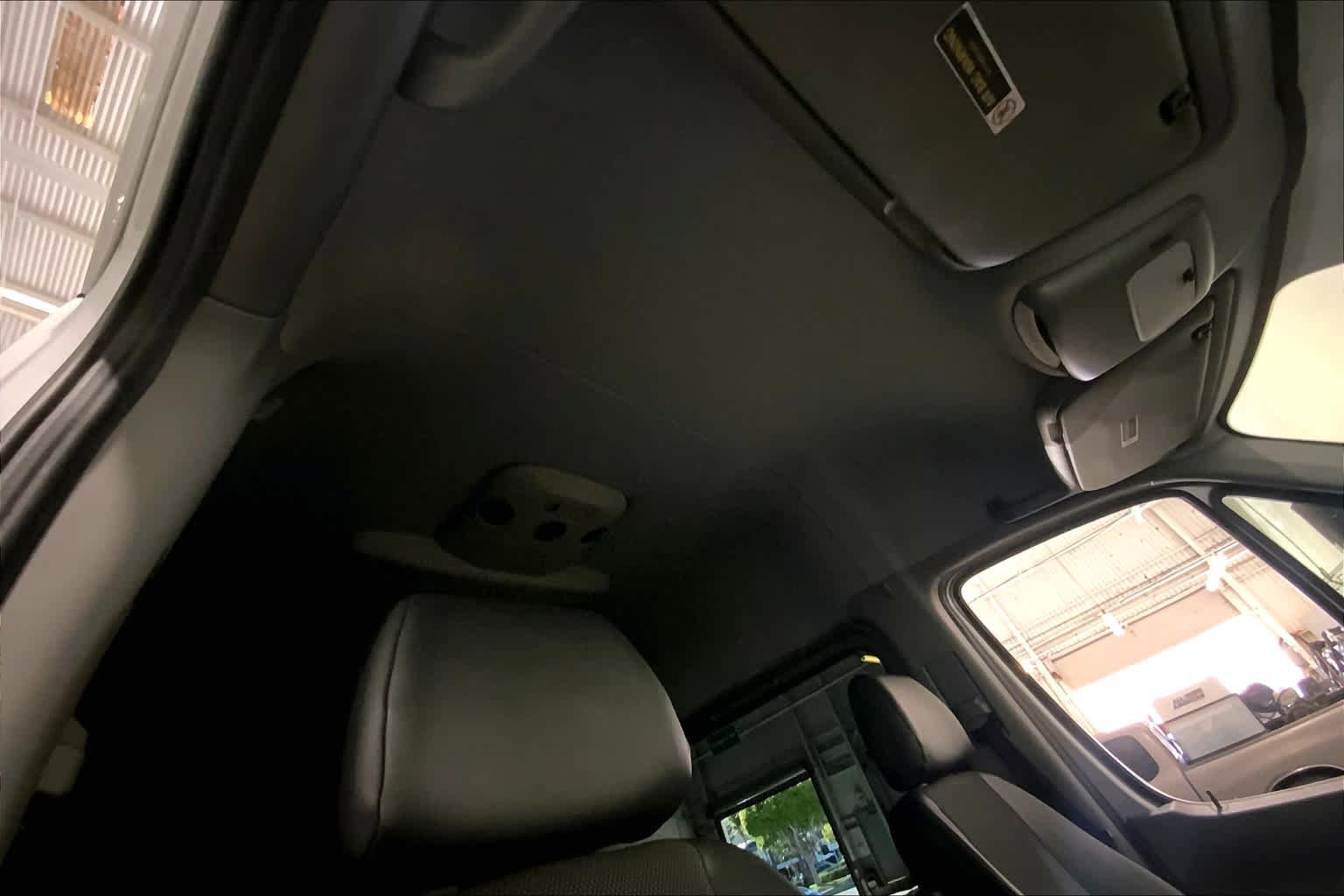 Used 2017 Mercedes-Benz Sprinter 2500 image 25