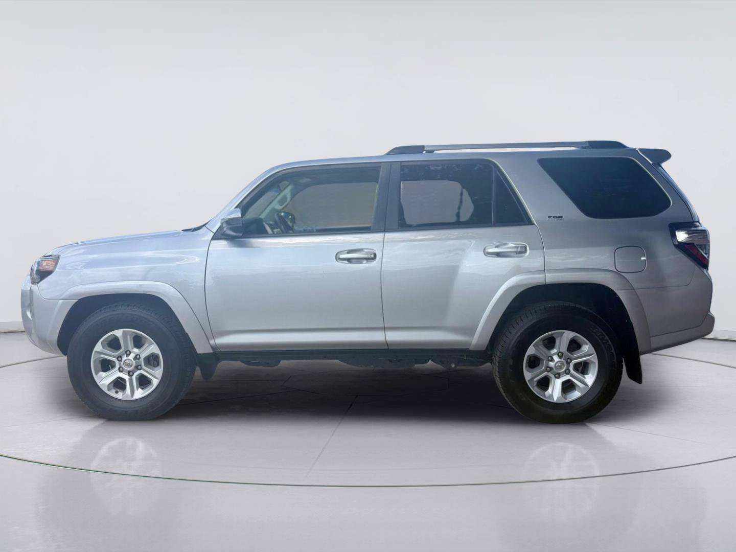 Used 2019 Toyota 4Runner SR5 RWD image 6