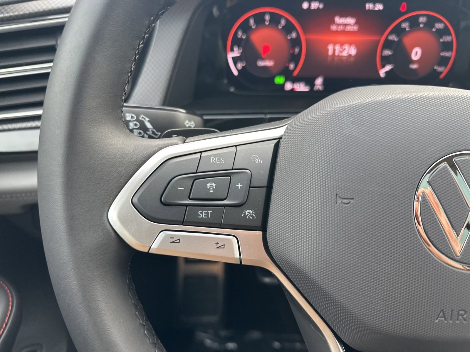 New 2026 Volkswagen Atlas Peak Edition image 17