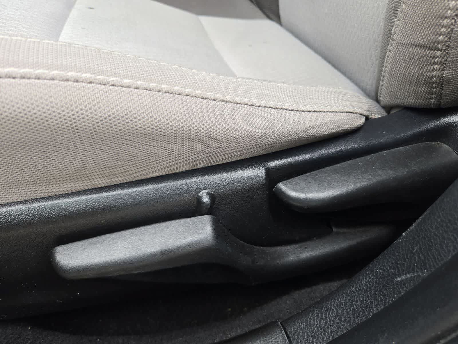 Used 2017 Toyota Corolla LE FWD image 16