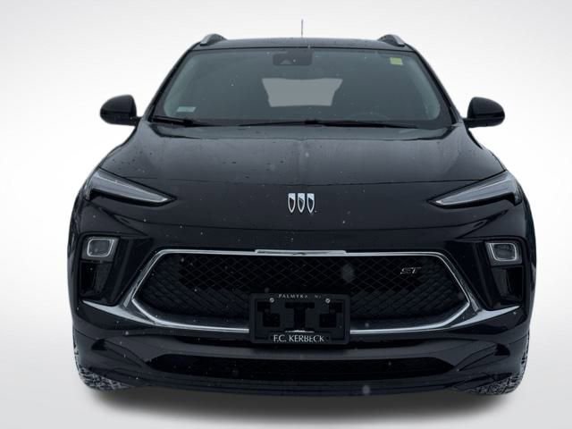 Used 2025 Buick Encore GX Sport Touring image 3