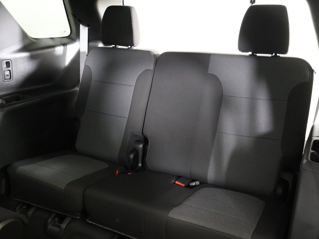 Used 2022 Chevrolet Traverse LT image 38