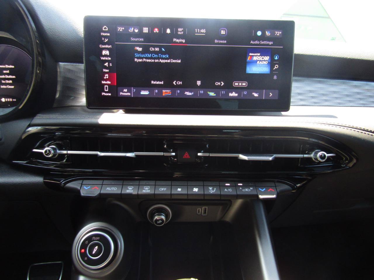 Used 2024 Alfa Romeo Tonale Veloce w/ Active Assist Package AWD/4WD image 18