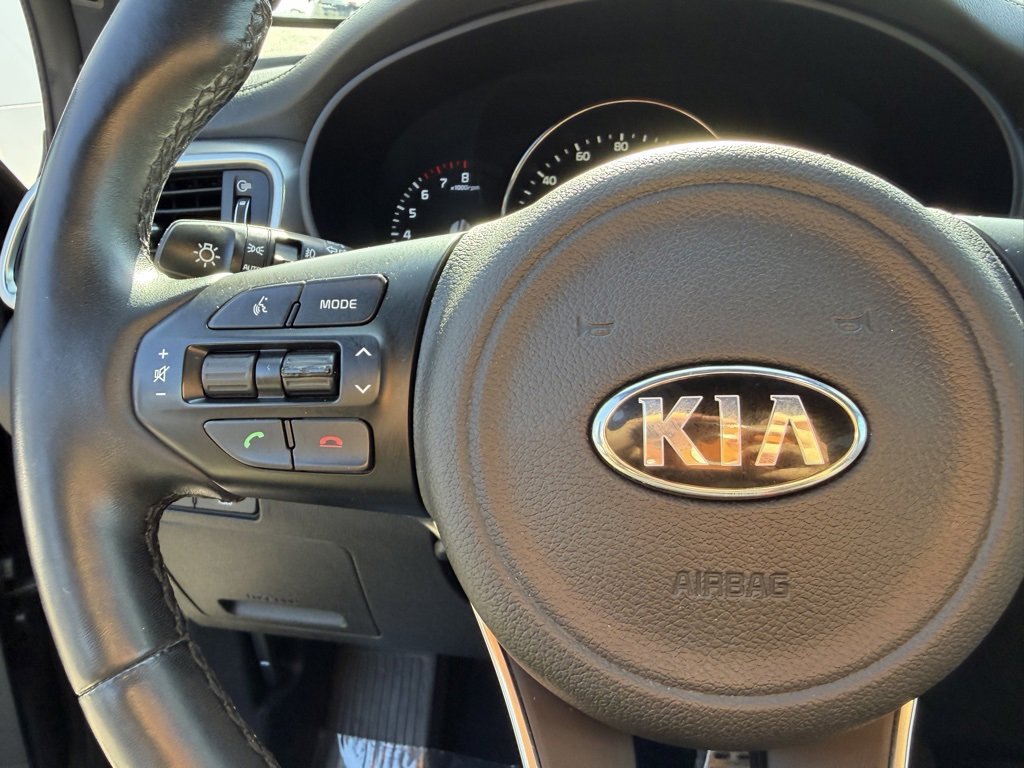 Used 2017 Kia Sorento SX image 18