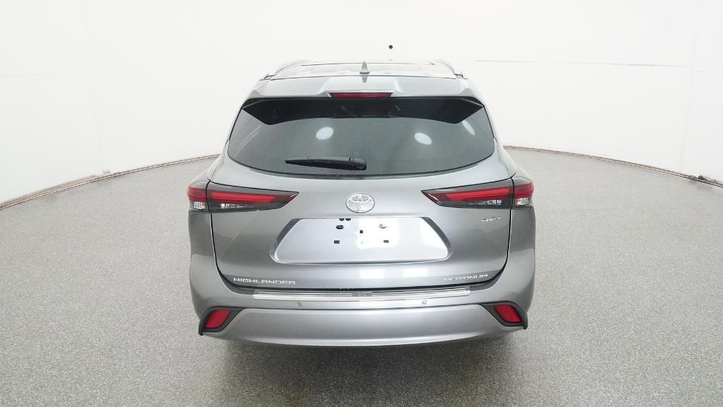 New 2026 Toyota Highlander Platinum image 40