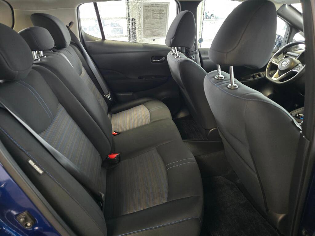Used 2021 Nissan Leaf SV image 39
