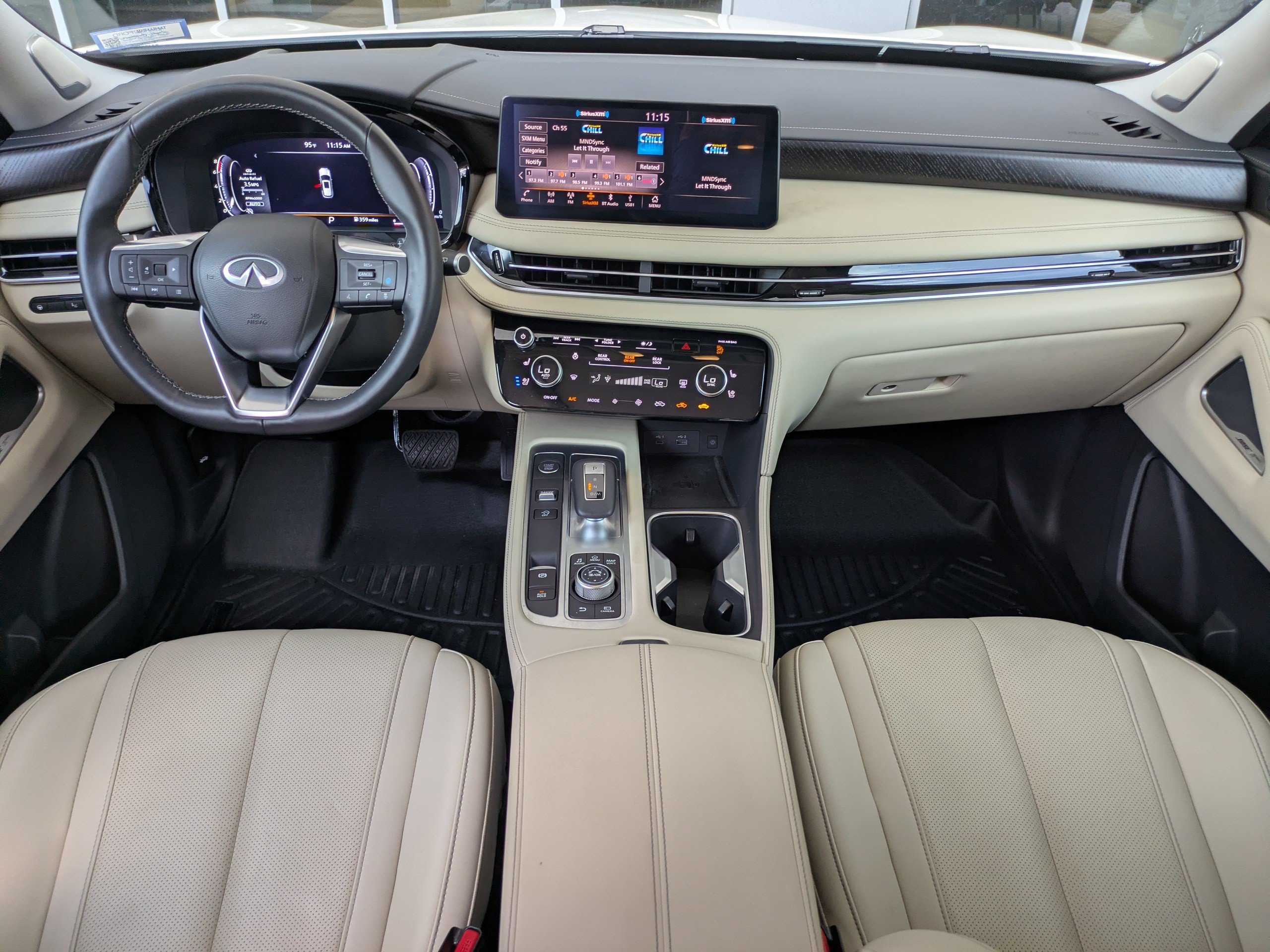 Used 2025 INFINITI QX60 Sensory w/ Vision Package AWD/4WD image 17