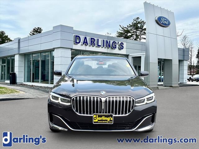 Used 2021 BMW 740i xDrive w/ Premium Package AWD/4WD image 2