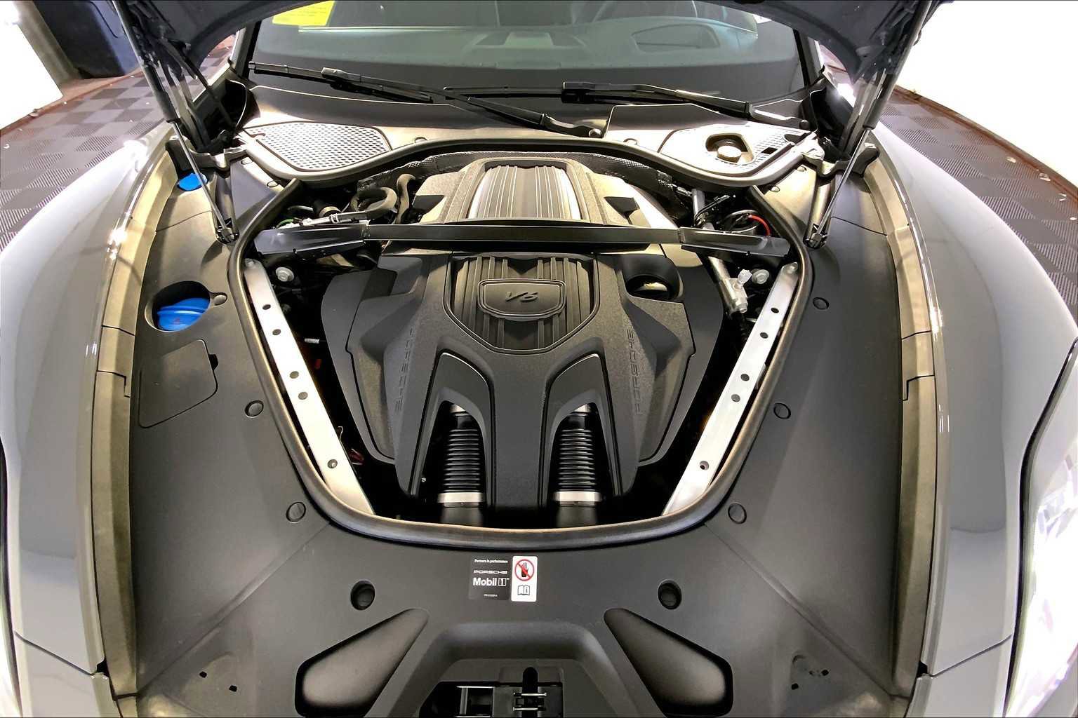 New 2026 Porsche Panamera 4 image 21
