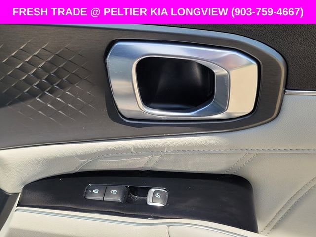 Used 2023 Kia Sorento SX AWD/4WD image 13