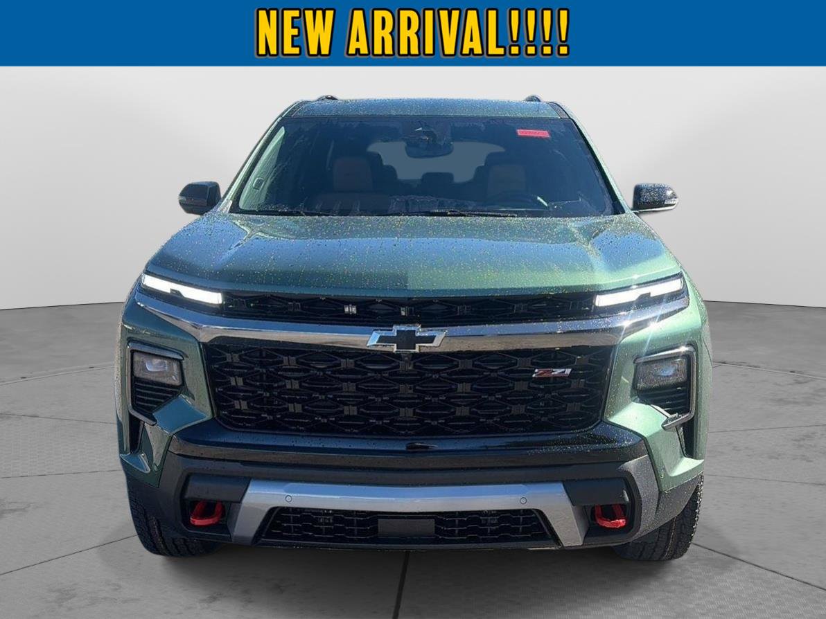 New 2027 Chevrolet Traverse Z71 w/ Enhanced Driving Package AWD/4WD image 2