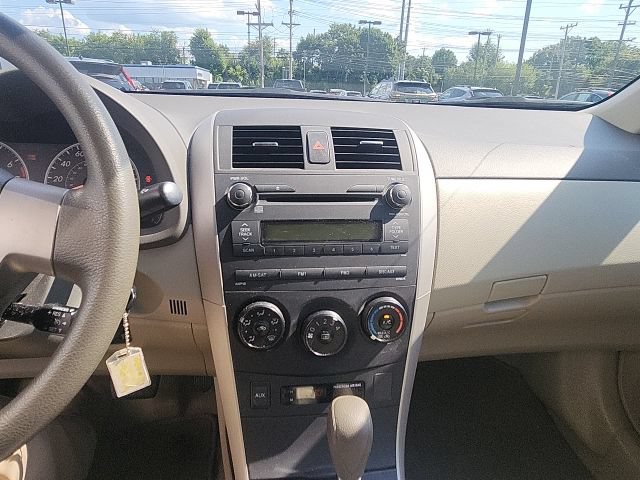 Used 2010 Toyota Corolla LE w/ All Weather Guard Pkg FWD image 12