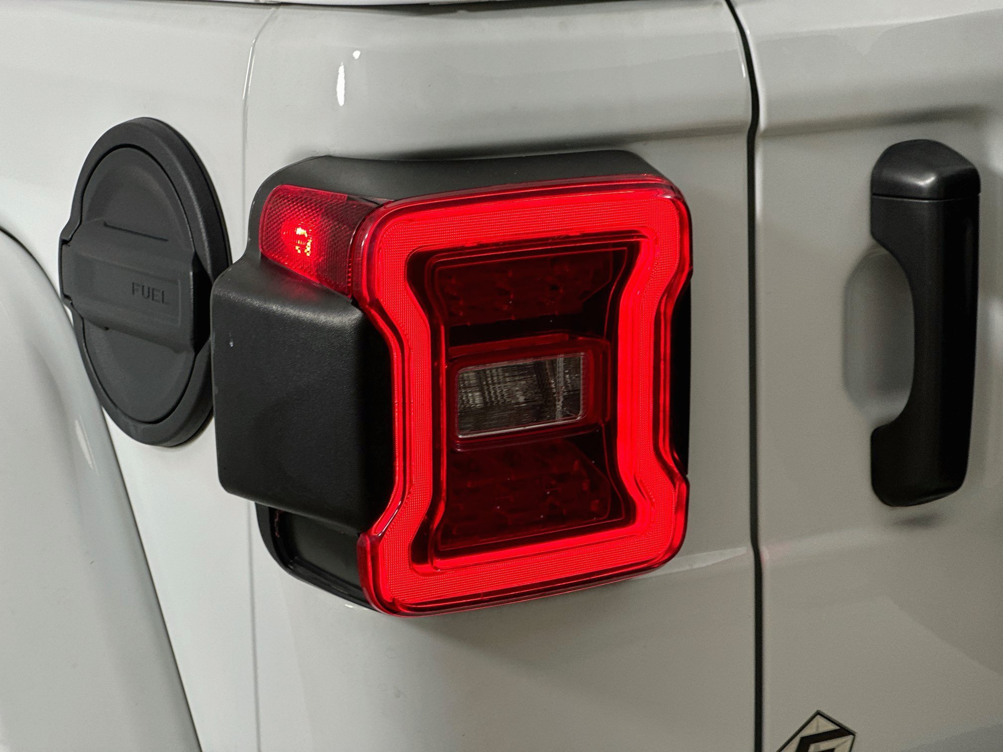 Used 2021 Jeep Wrangler Unlimited Rubicon AWD/4WD image 12