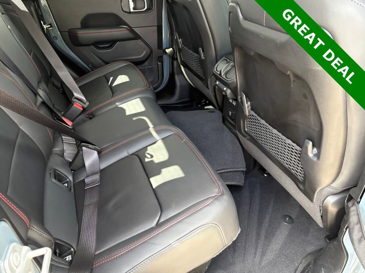 Used 2025 Jeep Gladiator Rubicon w/ Convenience Group AWD/4WD image 42