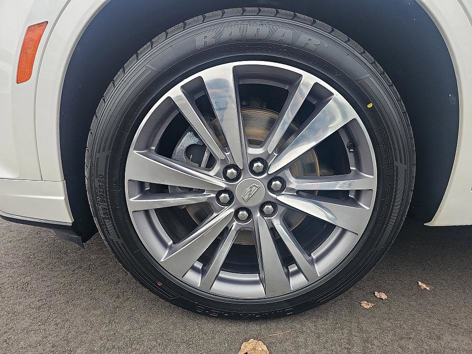 Used 2020 Cadillac XT6 Premium Luxury image 9