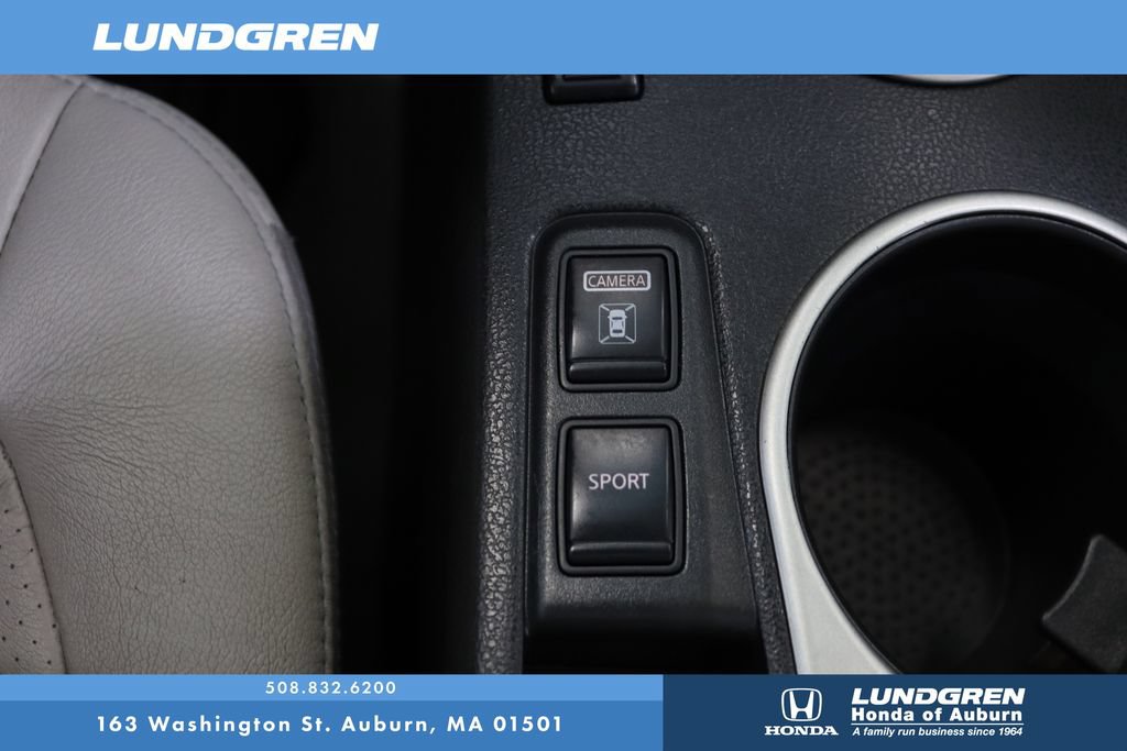 Used 2012 Nissan Rogue SL AWD/4WD image 26