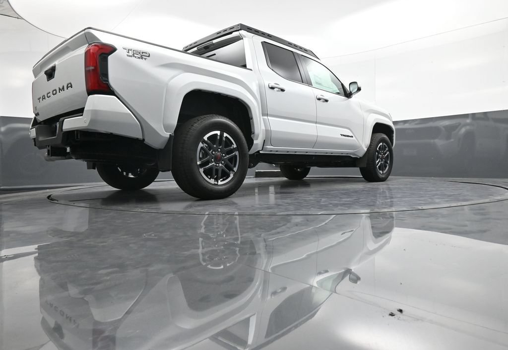 New 2024 Toyota Tacoma TRD Sport w/ TRD Sport Upgrade Package AWD/4WD image 27