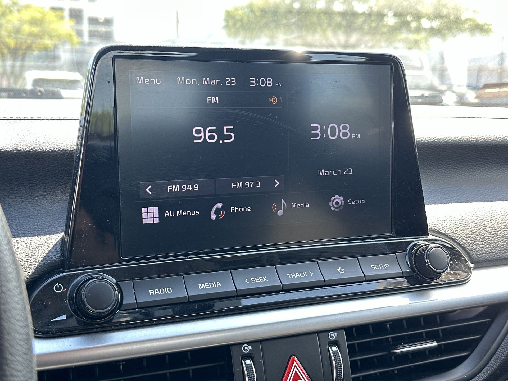 Used 2024 Kia Forte LXS image 12